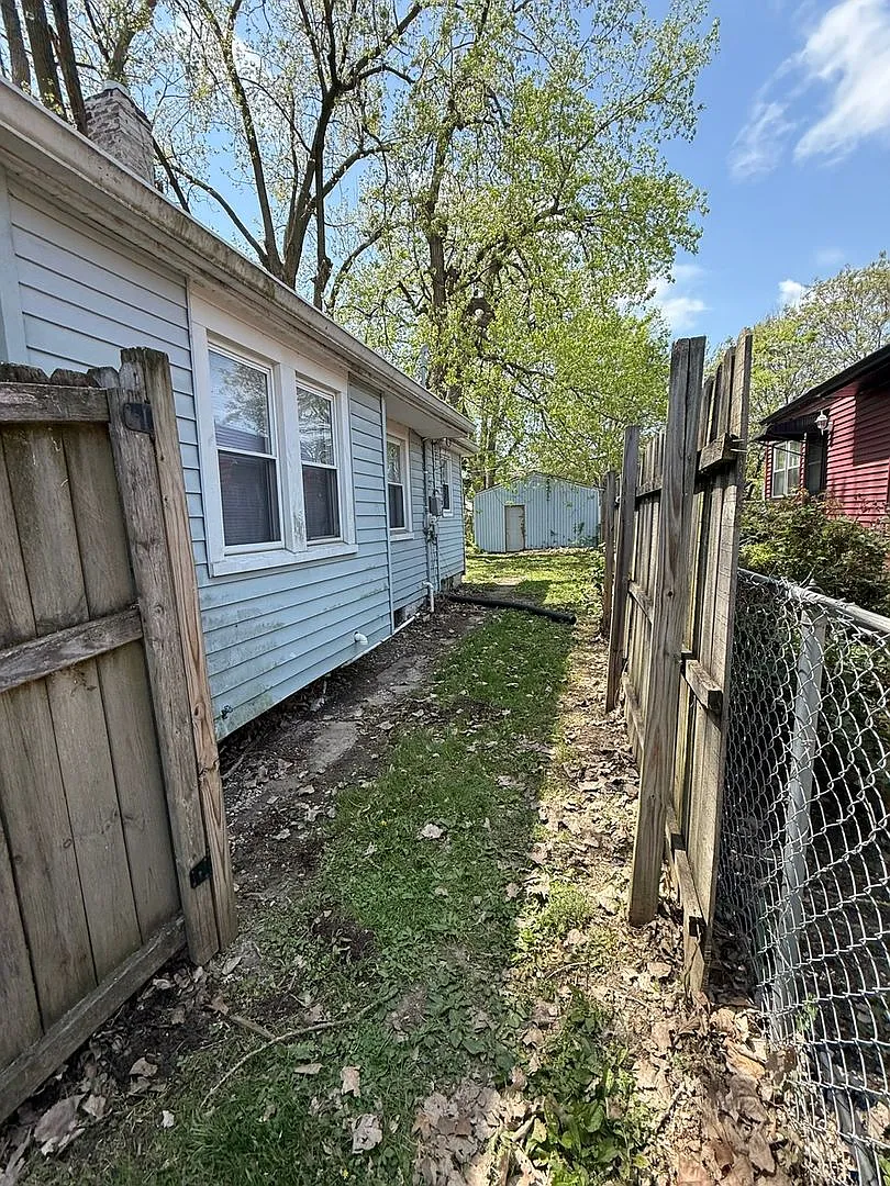 New Listing! 3BR/1BA home in North Brookside Park — Photo 2