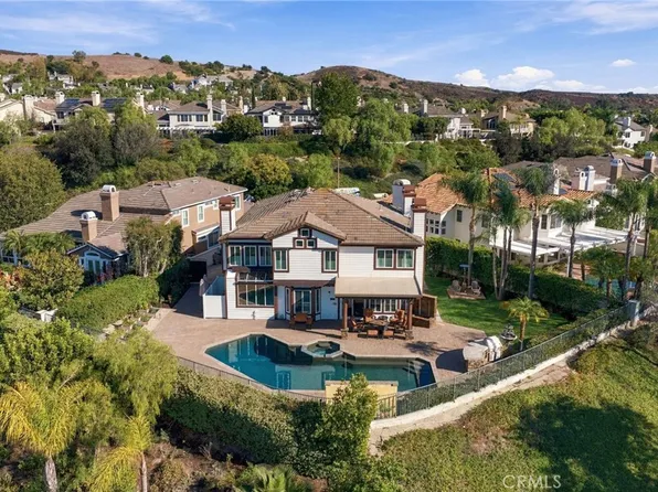 3 Pebble Bch, Coto De Caza, CA 92679