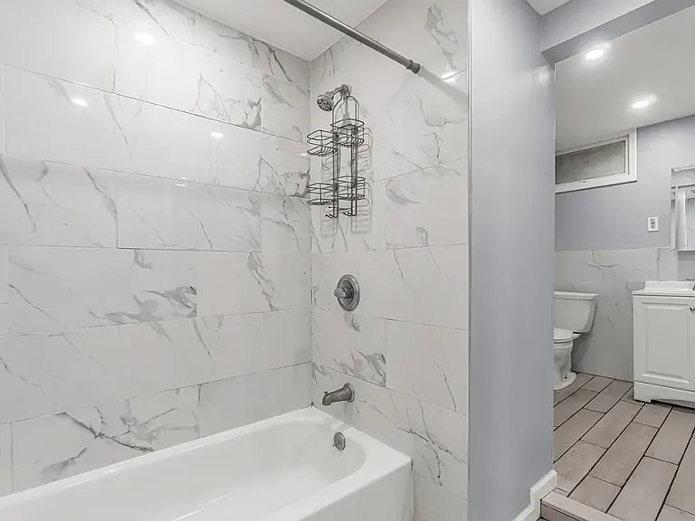 1220 Pembroke St — Photo 24