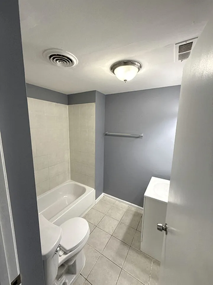 Cheltenham Apartments — Photo 3