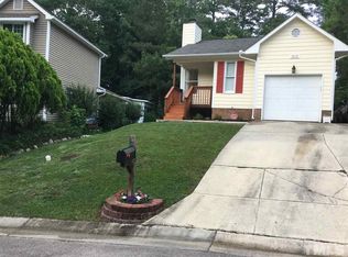 2416 Calvert Dr, Raleigh, NC 27610