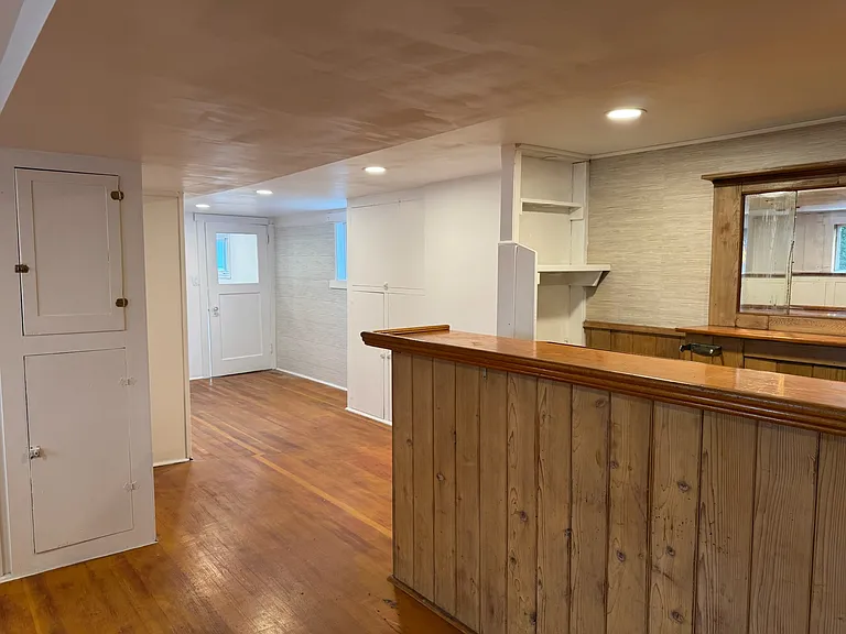 2506 E Lynn St — Photo 22