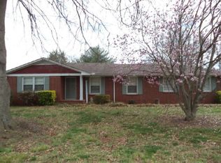 2 Larkwood Cres, Cartersville, GA 30120