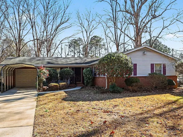 1101 Winwood Dr, Cary, NC 27511