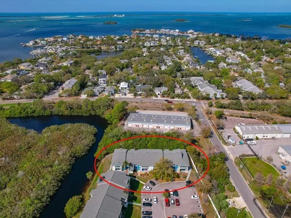 455 Alt 19 S APT 151, Palm Harbor, FL 34683