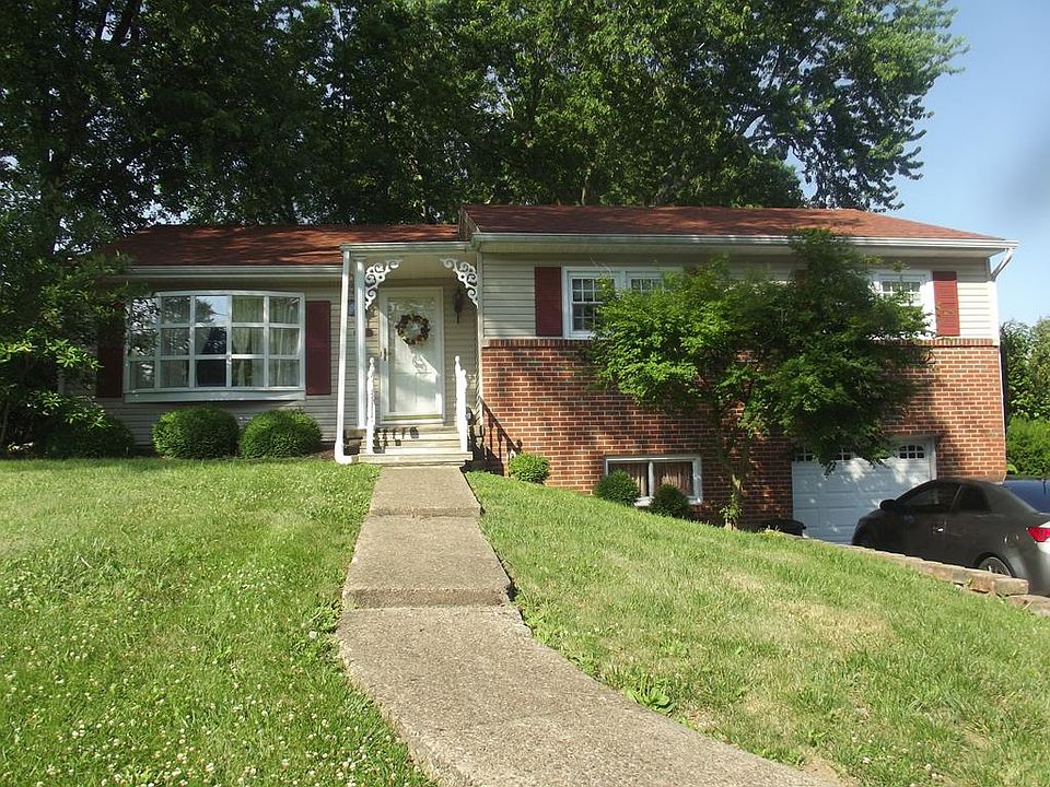 1st image of 568 Circle Dr