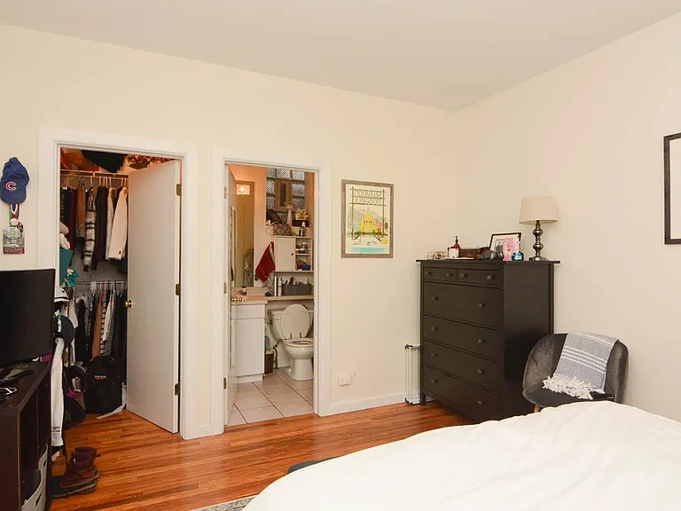 1346 W Henderson St #3 — Photo 13