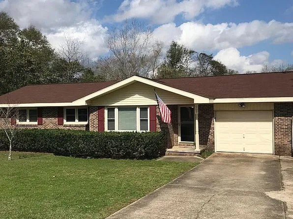 207 Walnut Dr, Enterprise, AL 36330