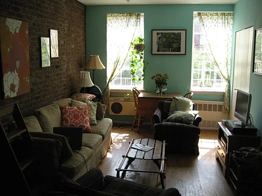 Rented by Eric Goodman Realty Corp | media 10
