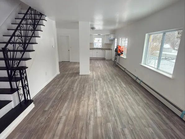 (undisclosed Address), Kingston, PA 18704