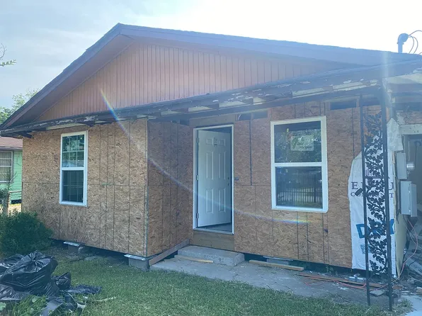 8218 Bertwood St, Houston, TX 77016