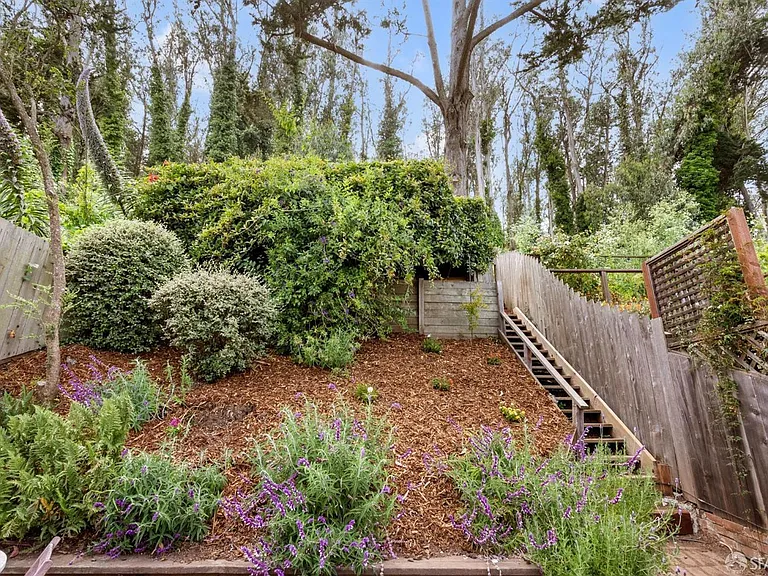 1265 Stanyan St — Photo 46