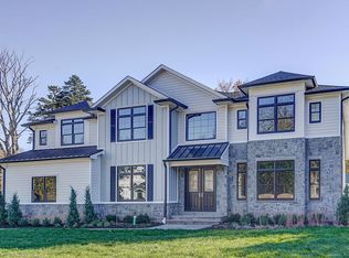 4 Forcier Ct, Tenafly, NJ 07670