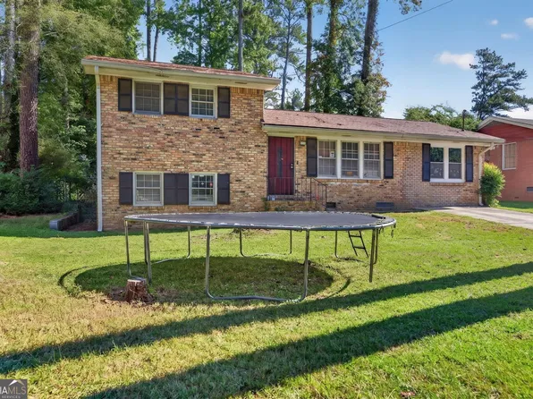 5918 Pine Creek Rd, Forest Park, GA 30297