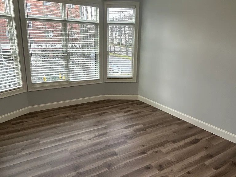 Tripointe Apartments — Photo 8