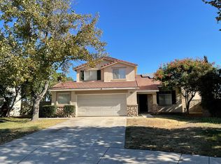 15635 Caravelle Ave, Fontana, CA 92336