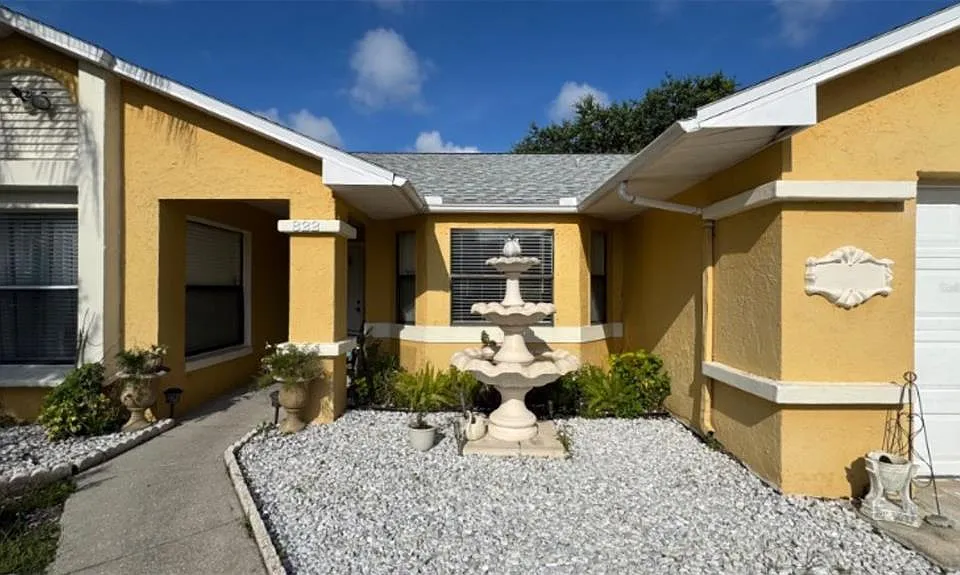 822 Valnera Ct
