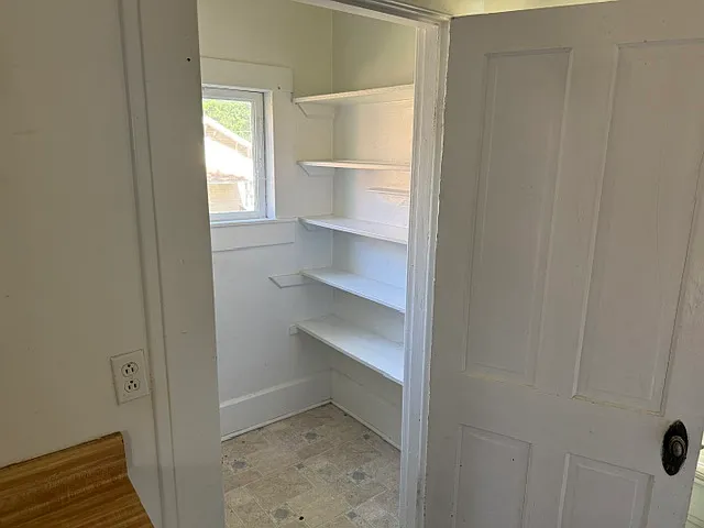 406 W Sycamore St #A — Photo 12