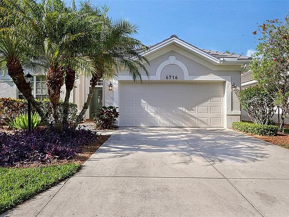 2nd image of 6716 Spring Moss Pl