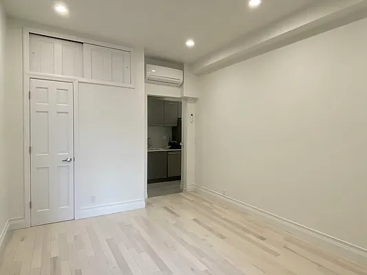 Rented by Compass | media 8