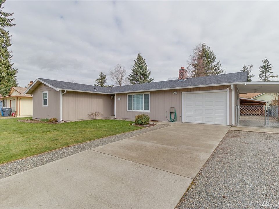 1st image of 17217 6th Ave E