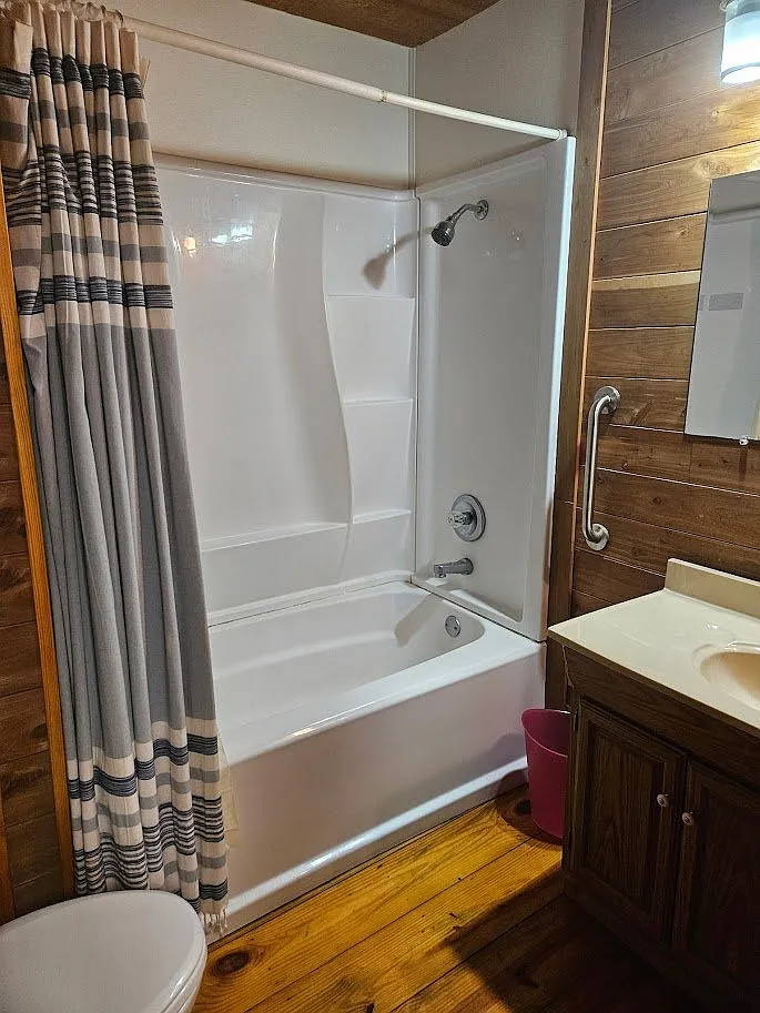 Cypress Cabin — Photo 4