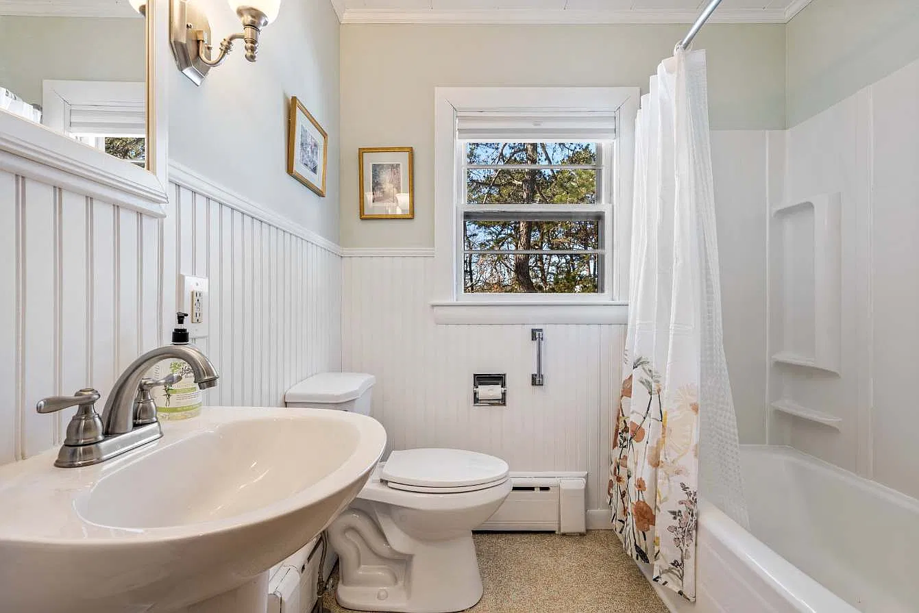 2 bed, 777 sqft, $2,100 — Photo 3