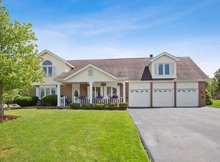 1160 Julie Ln, Crete, IL 60417