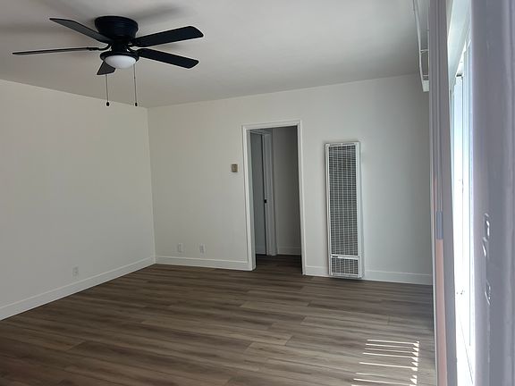 4th image of 4040 Coco Ave #8