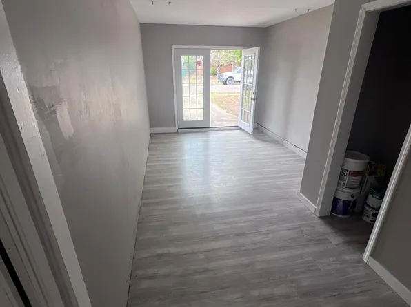 311 S Barbara St, Waco, TX 76705