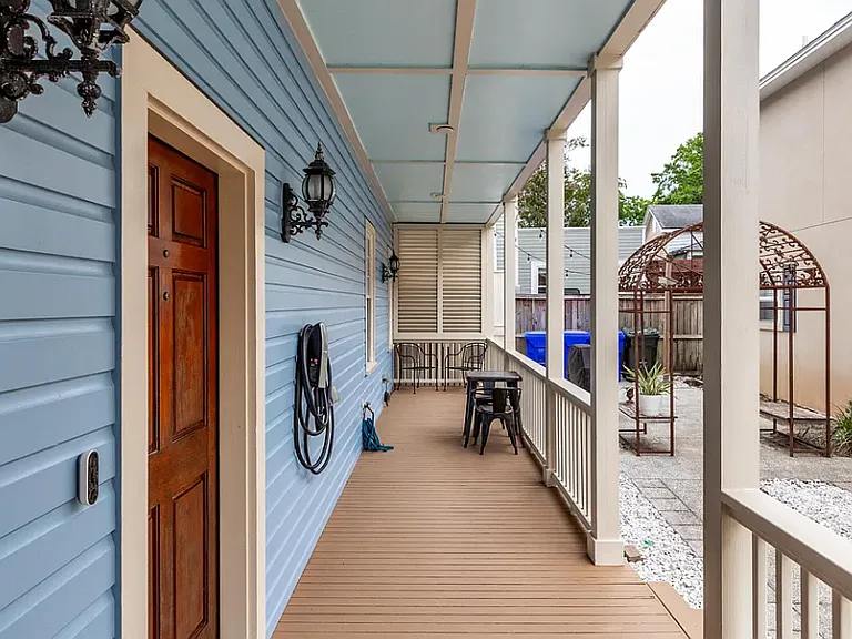 348 Ashley Ave — Photo 3