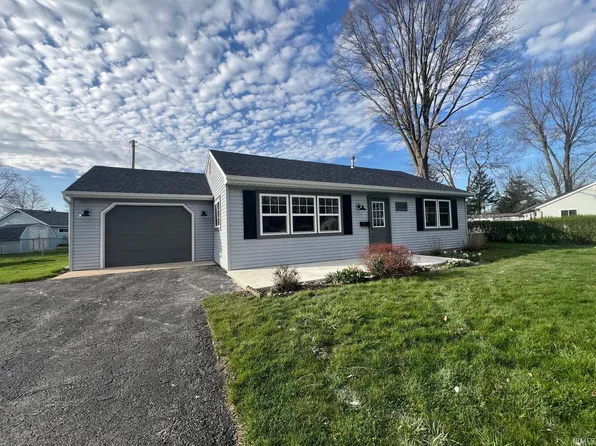 1066 Brookdale Dr, New Haven, IN 46774