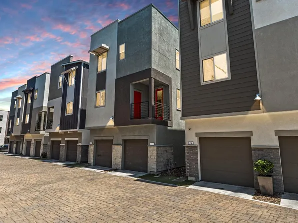 202 Log Pond Ln, Sacramento, CA 95818