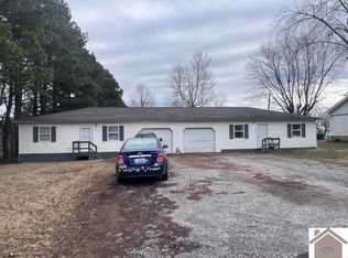 615-625 Chris Dr, Mayfield, KY 42066