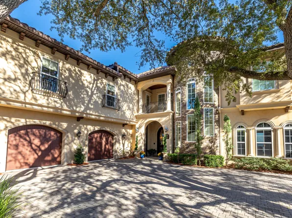 7 Bay Cove Ln, Shalimar, FL 32579