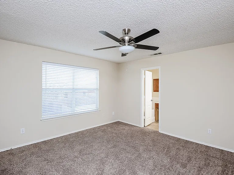8716 Gaines Dr — Photo 12
