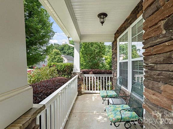 4th image of 15114 Reminisce Ln
