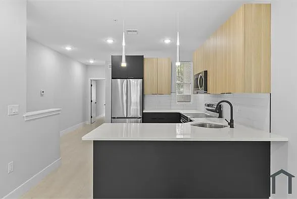 715 N Brooklyn St #1 — Photo 5