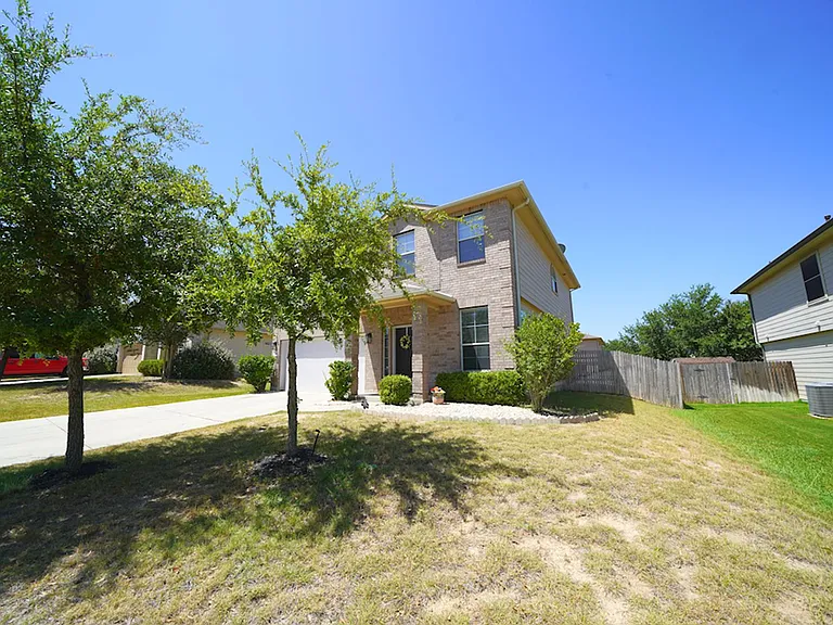 740 Fountain Gate — Photo 7