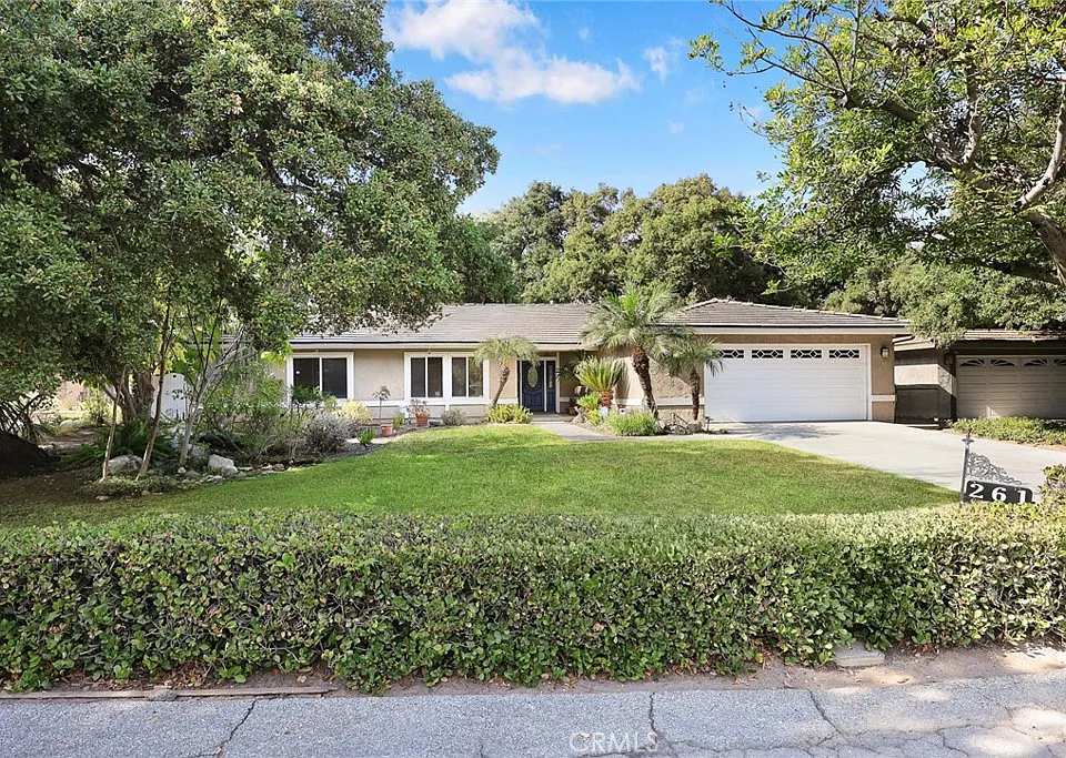 261 Oakhurst Ln