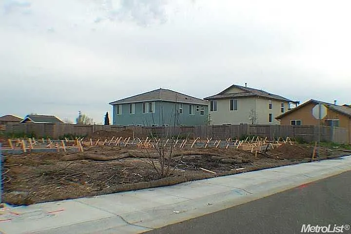 608 Willie Hausey Way photo 1