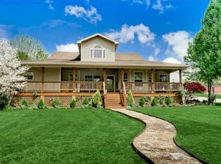 20600 Lakeshore Dr, Springdale, AR 72764