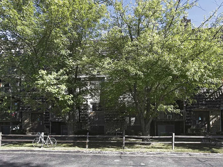 Terra Trace Apartments — Photo 14