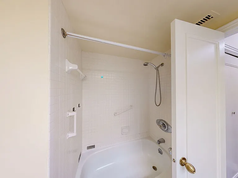 4550 N Park Ave #203 — Photo 11
