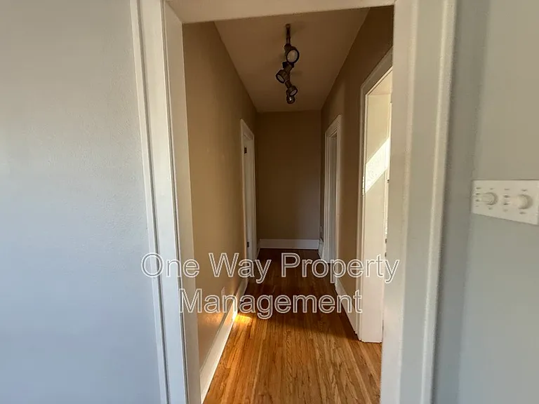 804 11th St #1 — Photo 11
