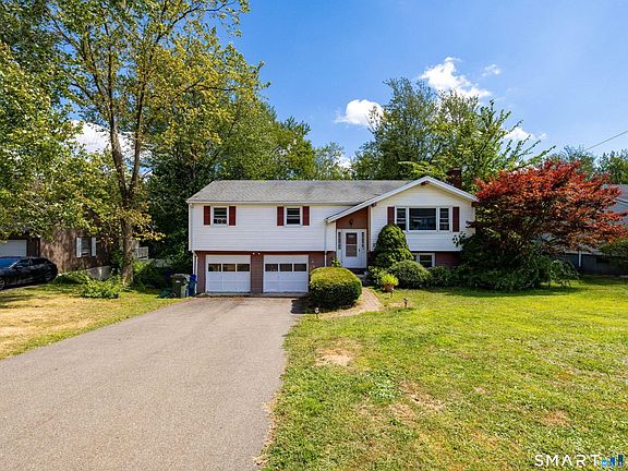 2nd image of 136 Charter Road