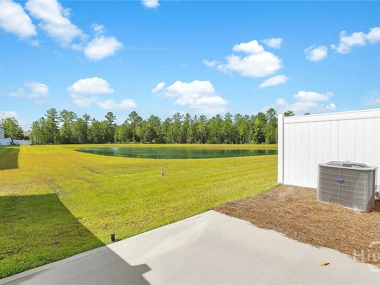 210 Coneflower Rd — Photo 25