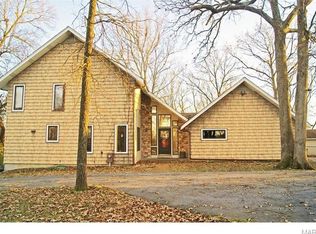 2818 E Springview Dr, Imperial, MO 63052