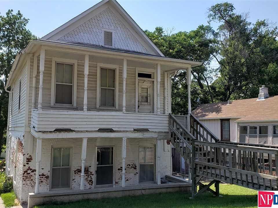 1st image of 2722 S 25th St #1
