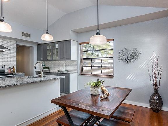 3rd image of 6614 N Central Ave